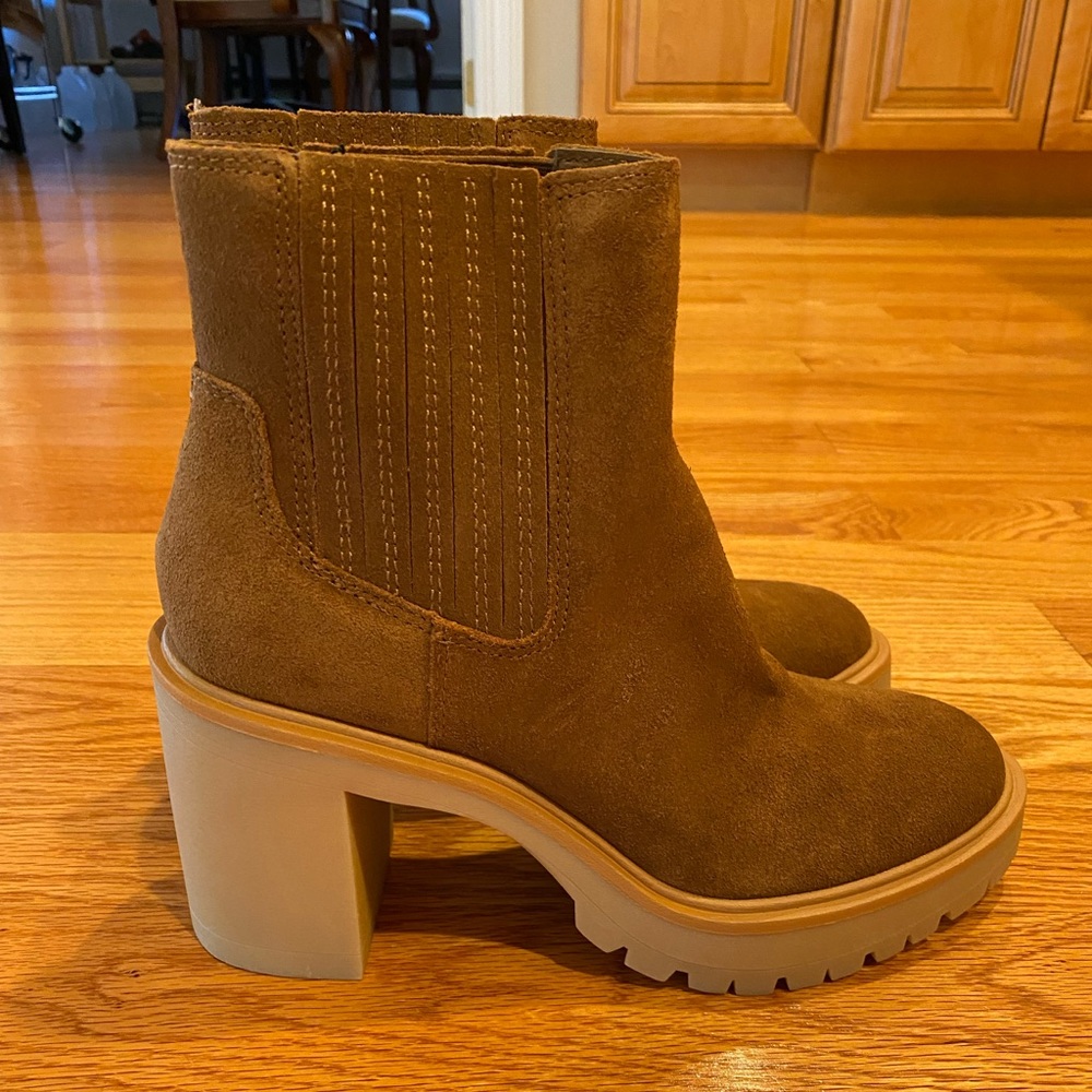 NWOT Dolce Vita Caster H2O Suede boot